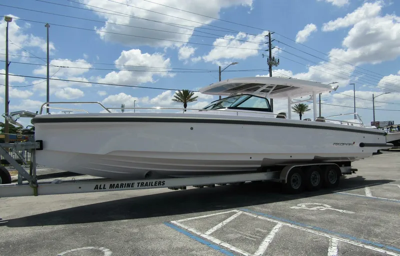 Slide: The Image of Axopar 37 Sun Top 2024 - 5282981