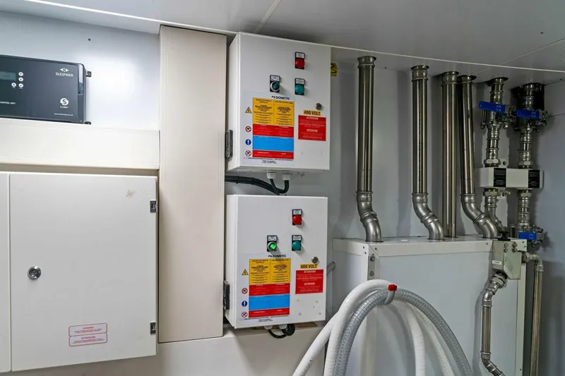 Slide: The Image of Custom Navetta 33 2024 - 4755547