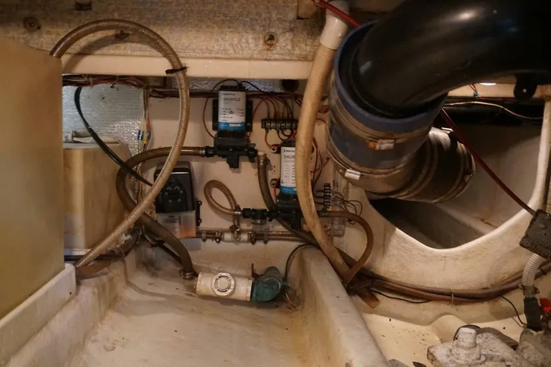 Slide: The Image of Custom Michael Fritz 34' Pilothouse 2005 - 4755419