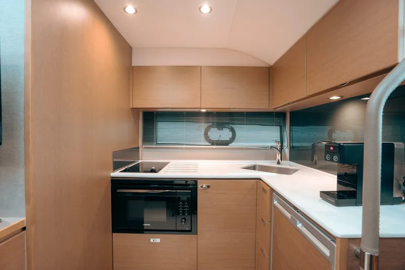 Slide: The Image of Princess V40 2021 - 5097696