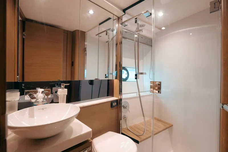 Slide: The Image of Princess V40 2021 - 5097700