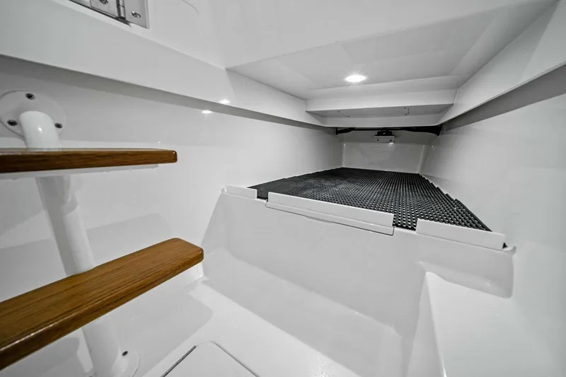 Slide: The Image of 2024 Valhalla Boatworks V-37 - 5266082