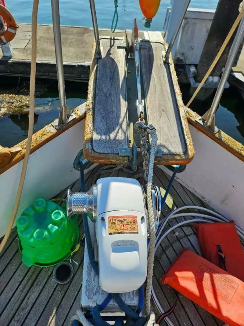 Slide: The Image of Grand Banks Windlass - 5151237