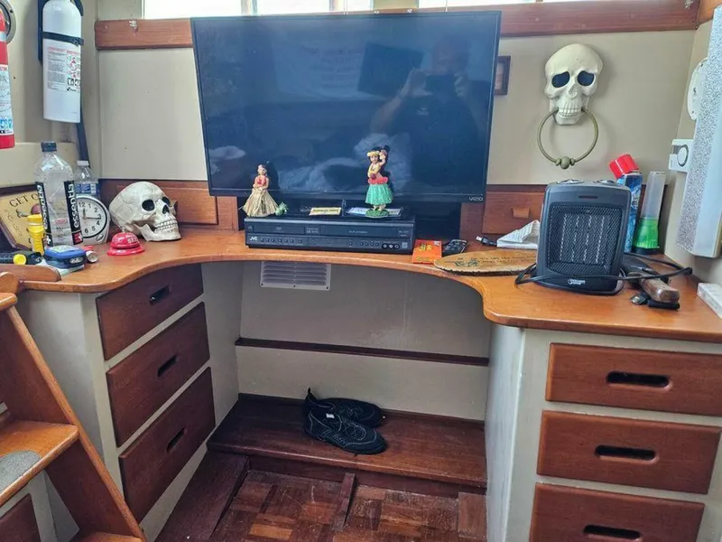 Slide: The Image of Grand Banks Work Space - 5151239