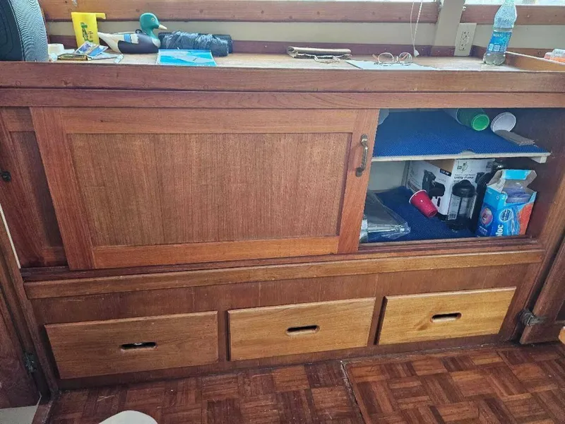 Slide: The Image of Grand Banks Galley Cabinets - 5151240