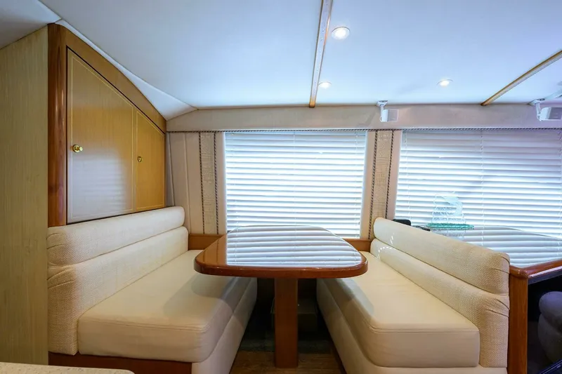 Slide: The Image of Ocean Yachts 50 SUMMEREBLE - Dinette 2004 Ocean Yachts 50 SUMMEREBEL - 7652859