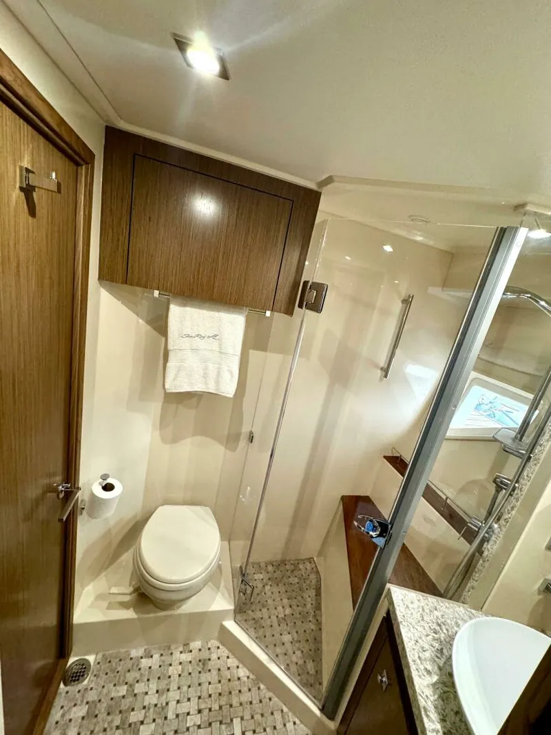 Slide: The Image of Sea Ray 510 Sundancer 2017 - 4758502