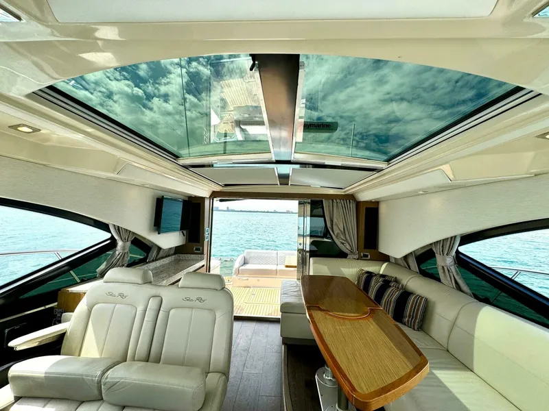 Slide: The Image of Sea Ray 510 Sundancer 2017 - 4758513