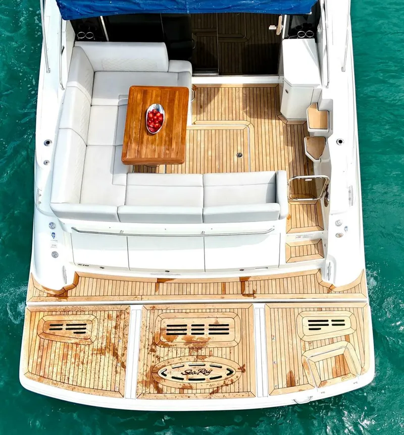 Slide: The Image of Sea Ray 510 Sundancer 2017 - 4758529