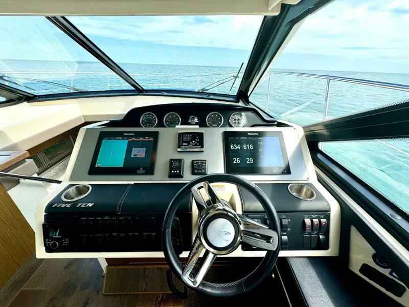 Slide: The Image of Sea Ray 510 Sundancer 2017 - 4758465