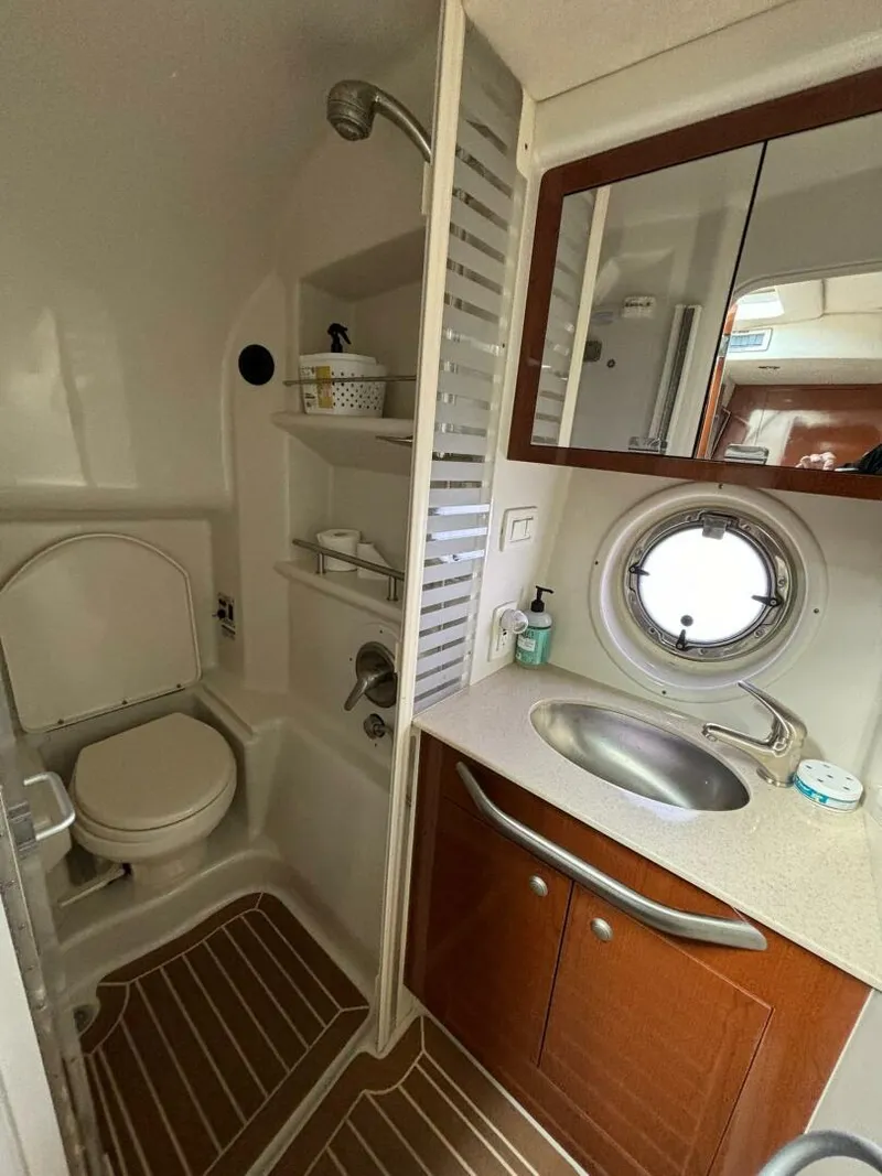 Slide: The Image of Sea Ray SUNDANCER 350 2009 - 4763444