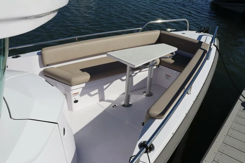 Slide: The Image of Axopar 28 CABIN 2023 - 4777940