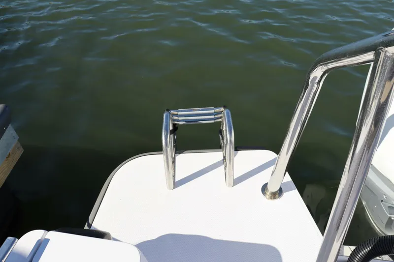 Slide: The Image of Axopar 28 CABIN 2023 - 4777957