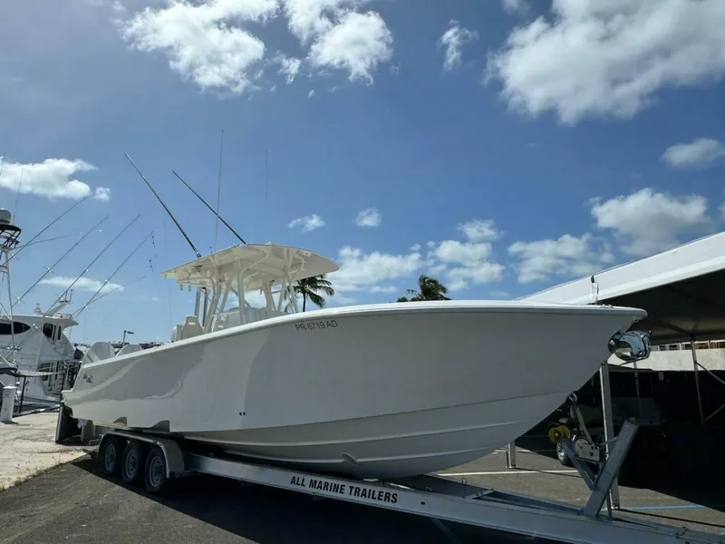 Slide: The Image of SeaVee 340Z 2024 - 4764586