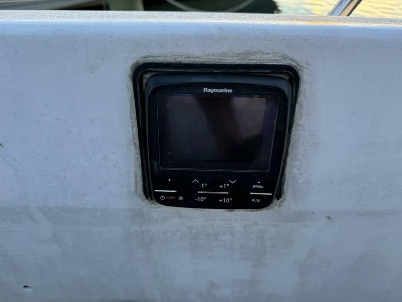 Slide: The Image of Sadler 34 1985 - 4764811