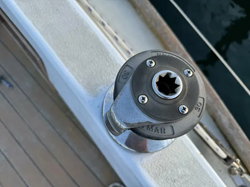 Slide: The Image of Sadler 34 1985 - 4764813