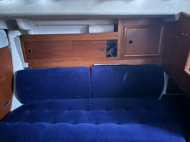 Slide: The Image of Sadler 34 1985 - 4764842