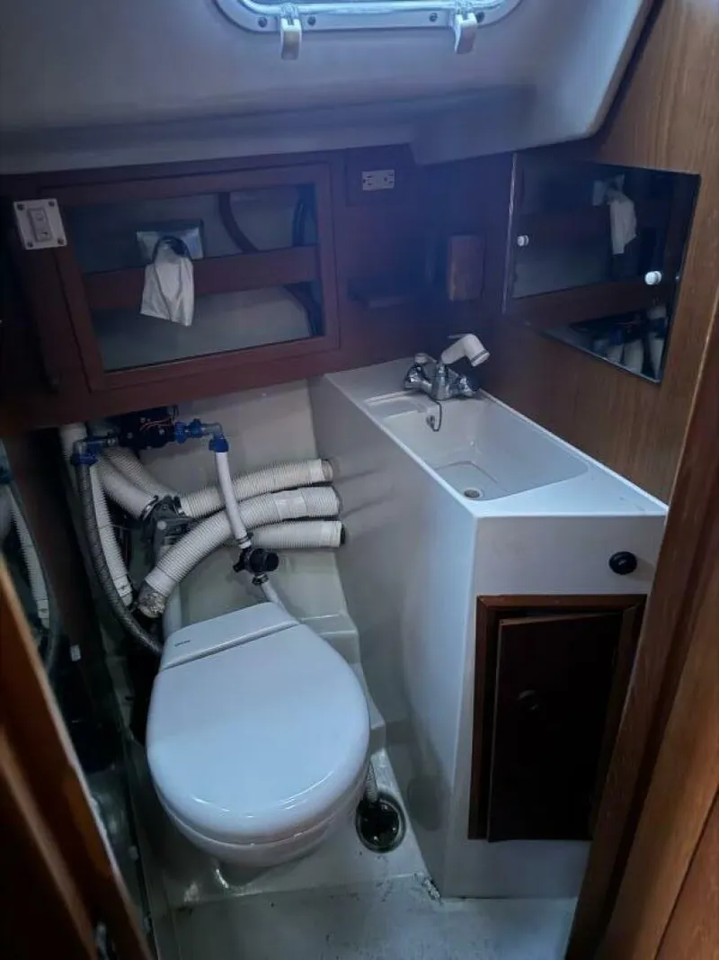 Slide: The Image of Sadler 34 1985 - 4764843