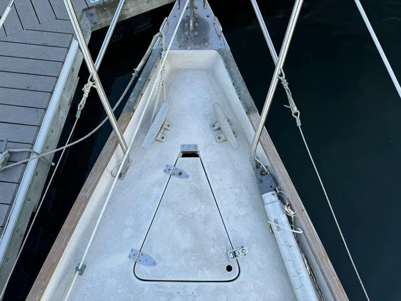 Slide: The Image of Sadler 34 1985 - 4764806