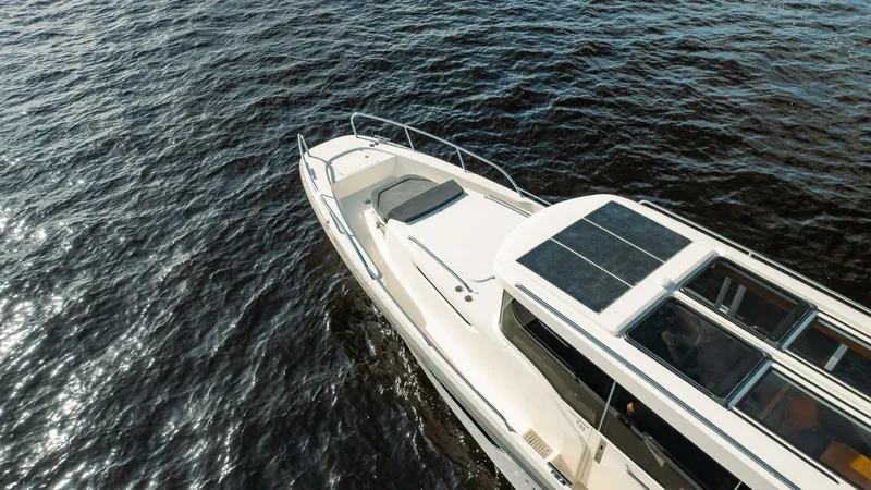 Slide: The Image of Nimbus C-11 2021 - 4766196