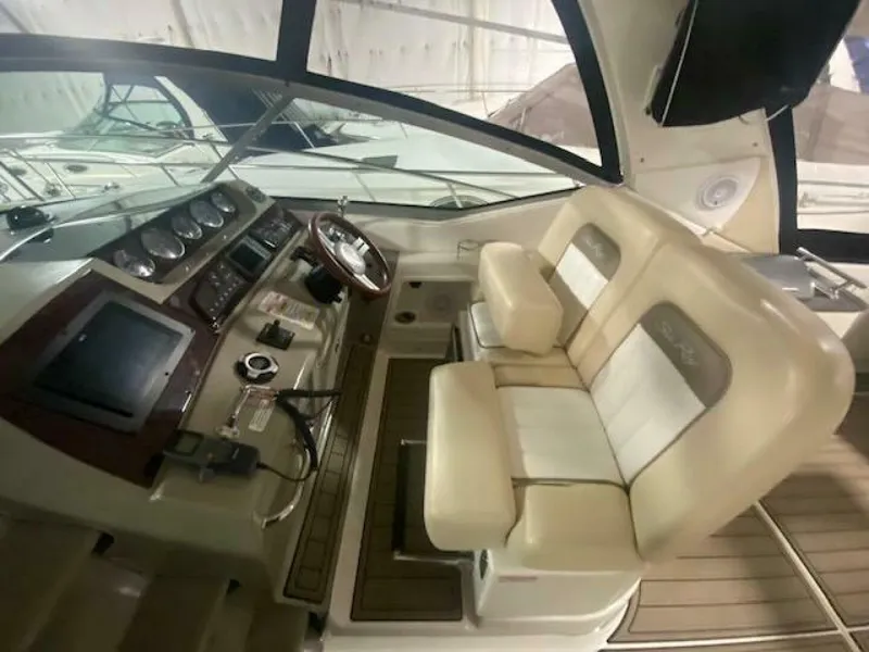 Slide: The Image of Sea Ray 370 Sundancer 2012 - 4767444