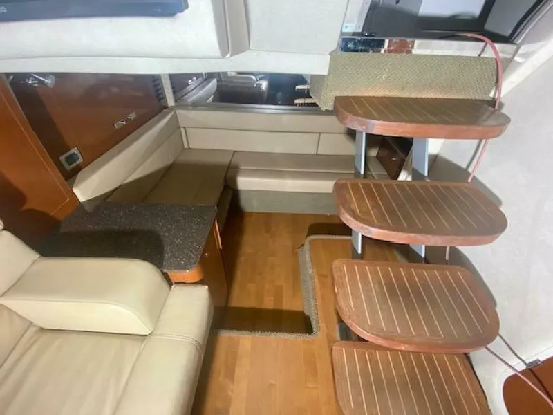 Slide: The Image of Sea Ray 370 Sundancer 2012 - 4767446