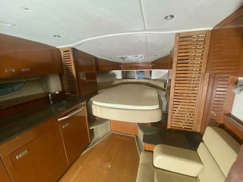 Slide: The Image of Sea Ray 370 Sundancer 2012 - 4767430
