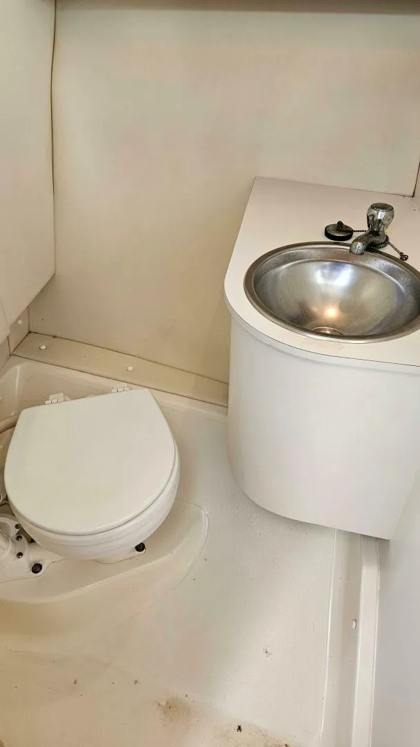 Slide: The Image of Tiara 2900 Coronet 2006 - 4767589