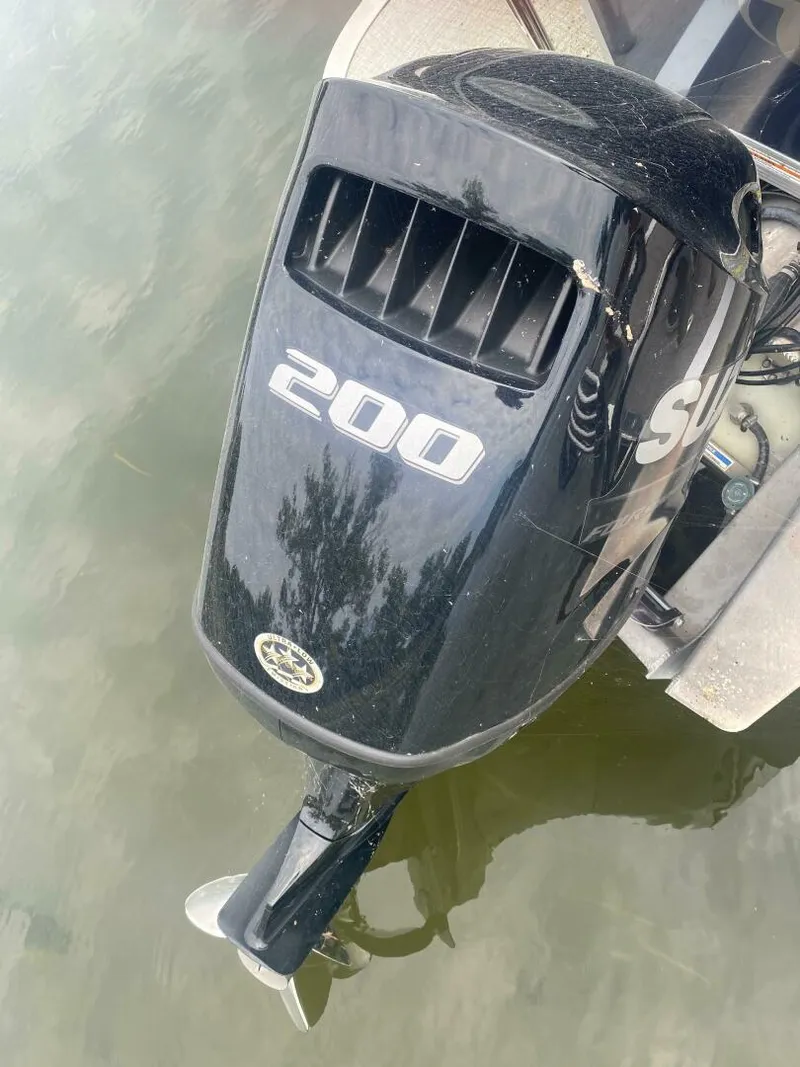 Slide: The Image of Tahoe GT2585 Center Console Fishing Tritoon 2022 - 4768526