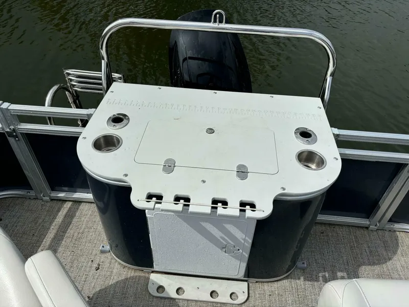 Slide: The Image of Tahoe GT2585 Center Console Fishing Tritoon 2022 - 4768519