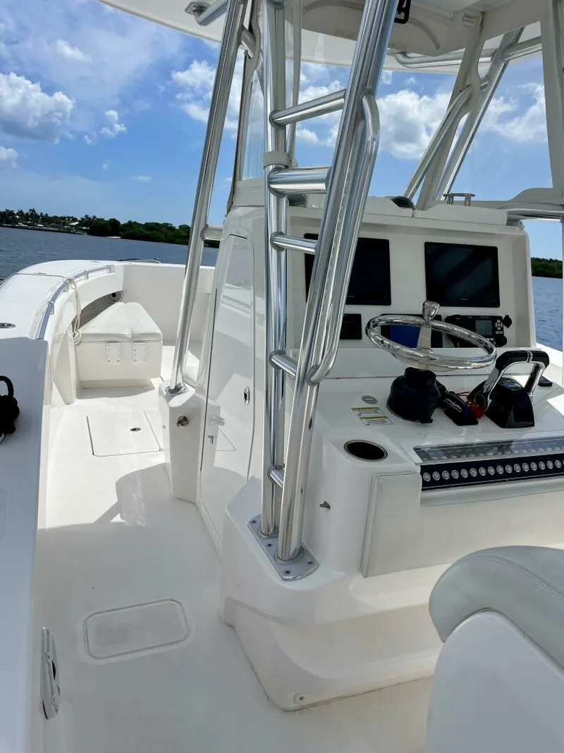 Slide: The Image of Invincible Open Fisherman 2020 - 4777612