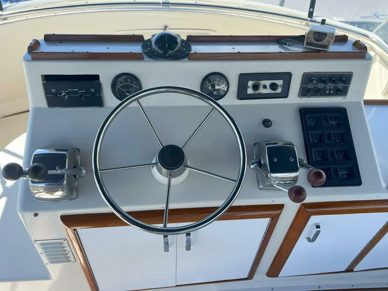 Slide: The Image of Chris-Craft 410 Motor Yacht 1978 - 4768781