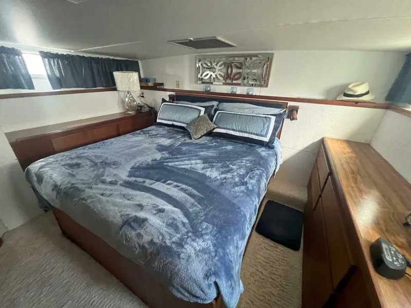 Slide: The Image of Chris-Craft 410 Motor Yacht 1978 - 4768764