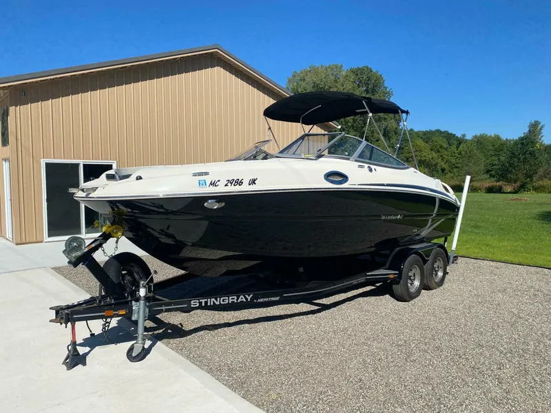 The Image of Stingray 21 Stingray 2017 - 4768841