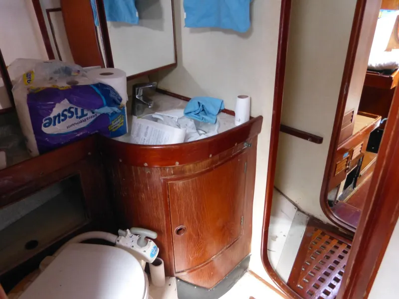 Slide: The Image of Hylas 44 1990 - 4773474