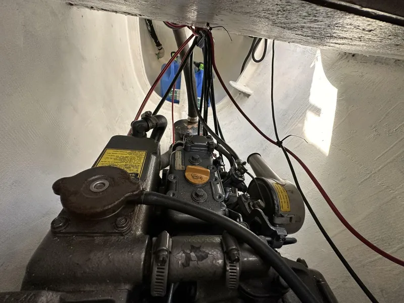 Slide: The Image of Russell Yachts Crowther 1993 - 4771100