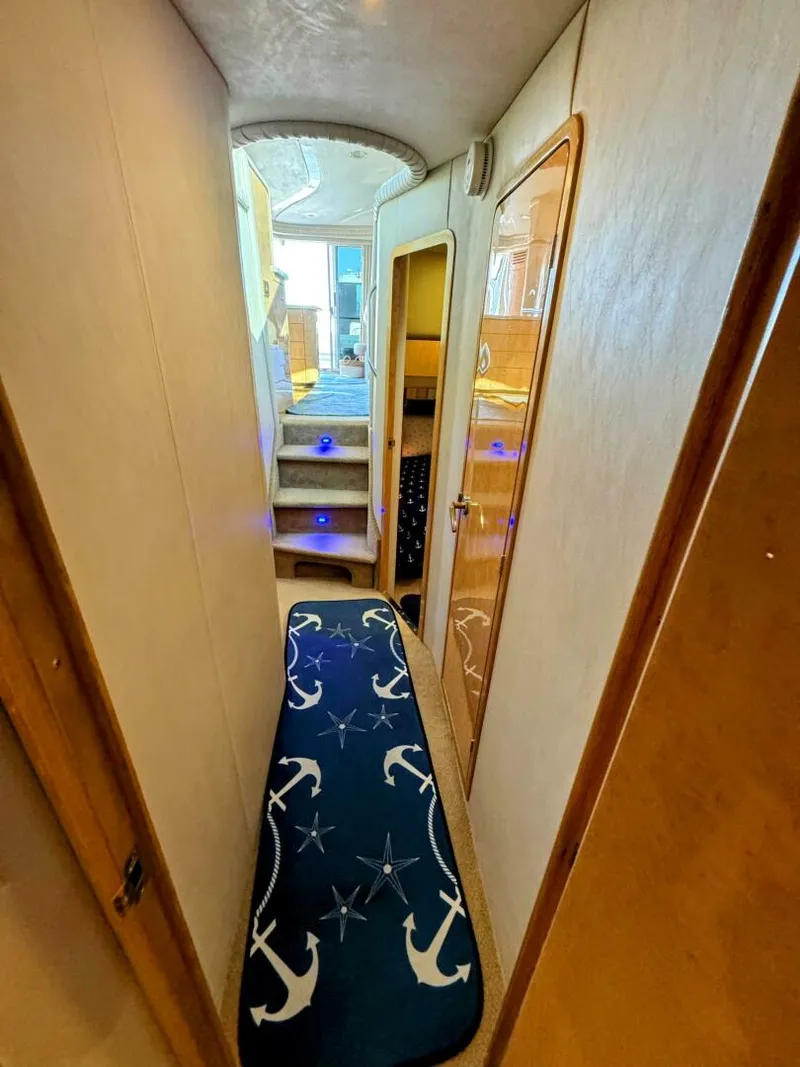 Slide: The Image of Sea Ray 480 Sedan Bridge 1998 - 4771142