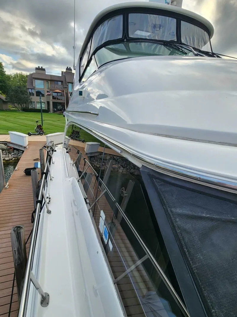 Slide: The Image of Sea Ray 54 Cockpit Motor Yacht 2001 - 4773907