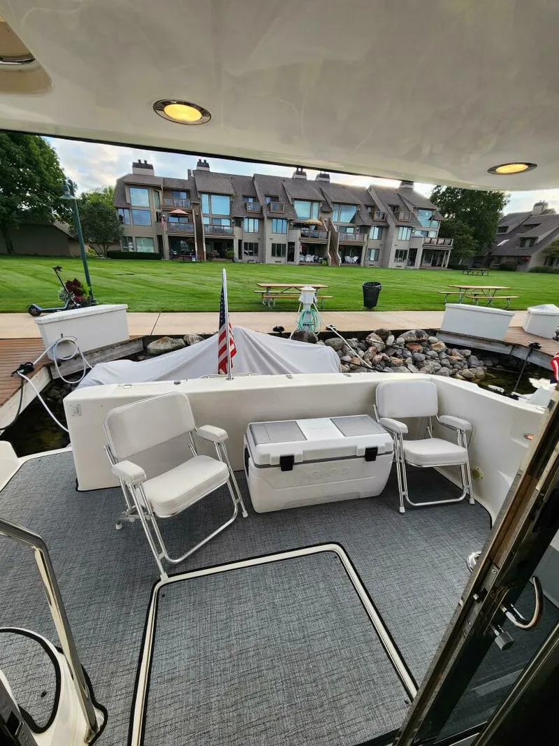 Slide: The Image of Sea Ray 54 Cockpit Motor Yacht 2001 - 4773909