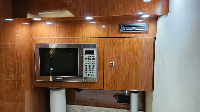 Slide: The Image of Regal 3760 Commodore 2007 - 4774566