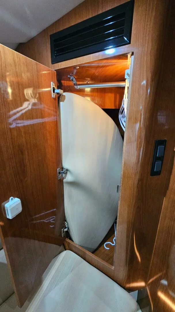 Slide: The Image of Regal 3760 Commodore 2007 - 4774563