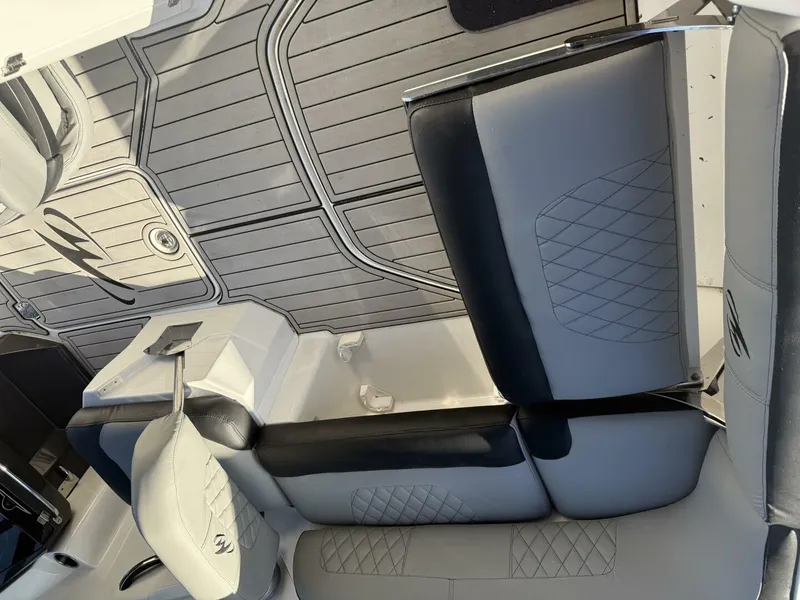 Slide: The Image of Monterey 24 2018 - 4775965