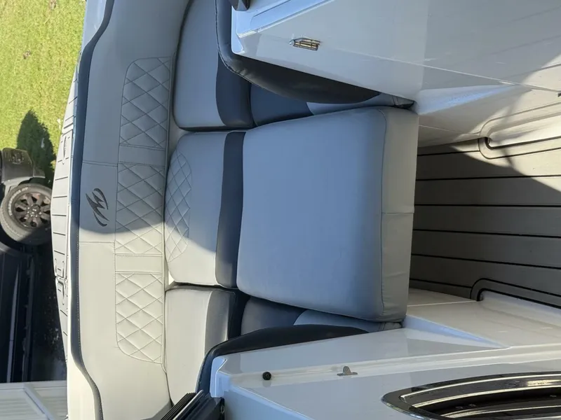 Slide: The Image of Monterey 24 2018 - 4775967