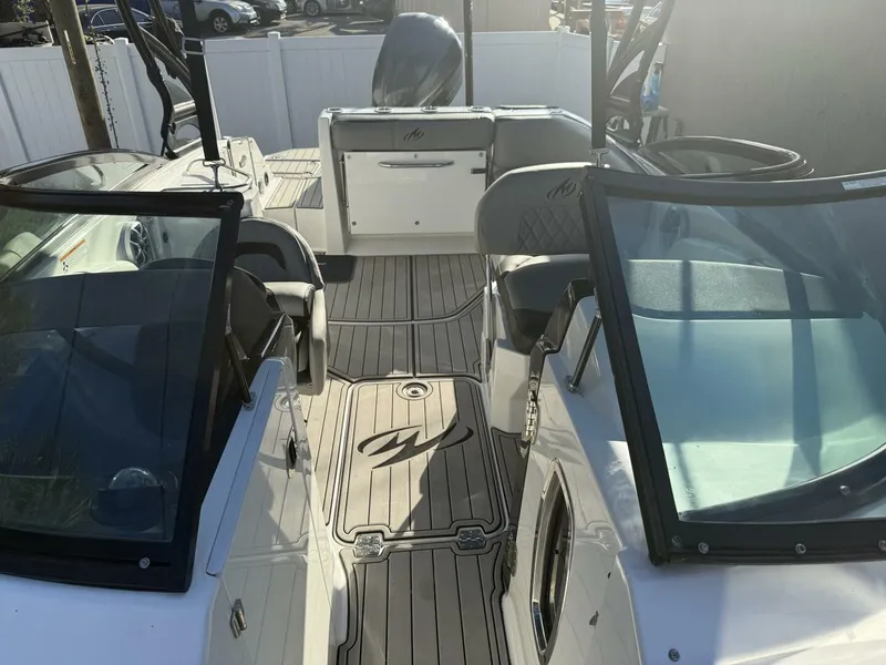 Slide: The Image of Monterey 24 2018 - 4775968