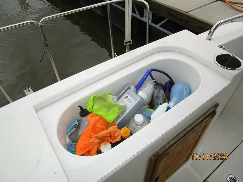 Slide: The Image of 29' Ranger Tugs cockpit transom storage - 4776105