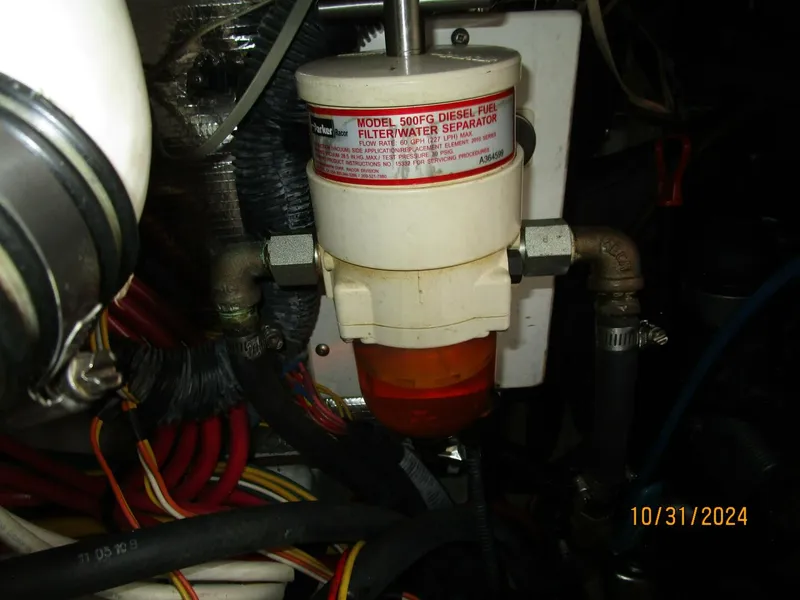 Slide: The Image of 29' Ranger Tugs Racor fuel filter - 4776138