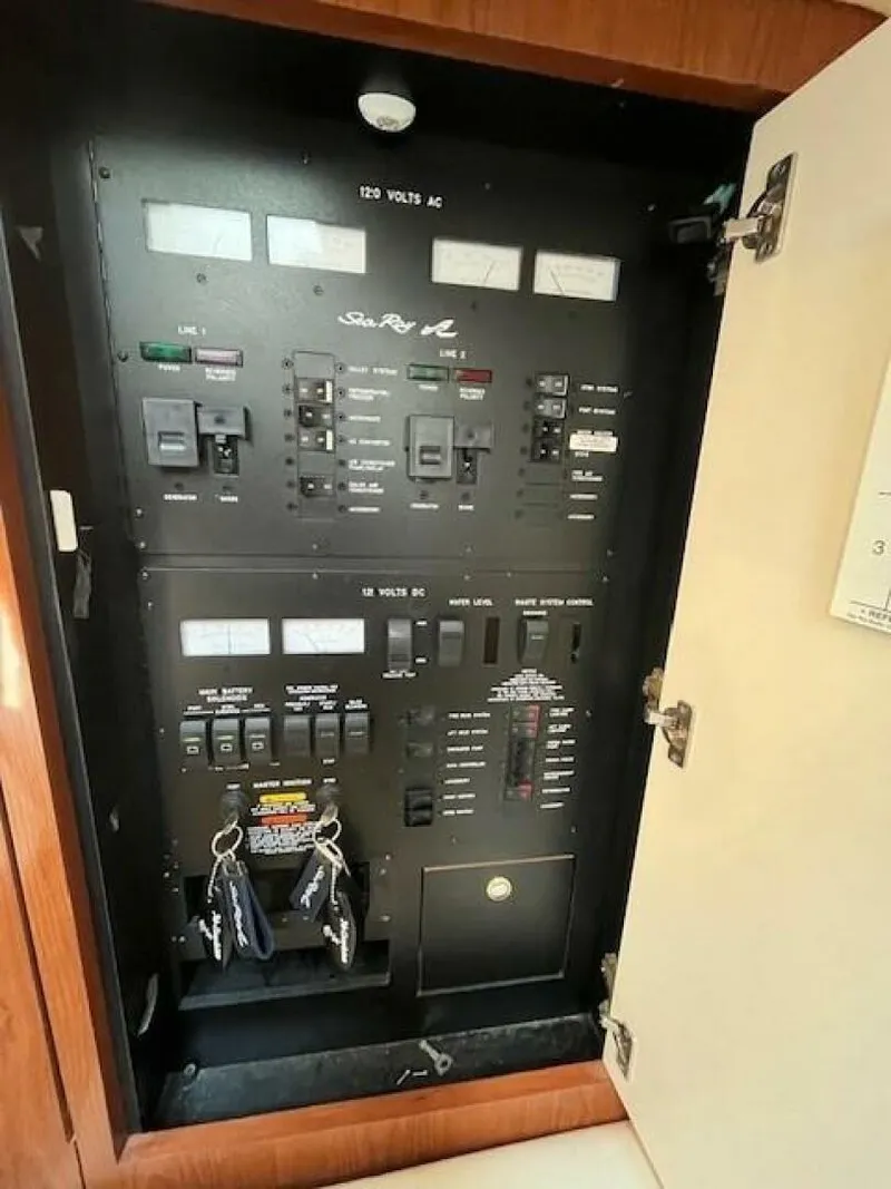 Slide: The Image of Sea Ray 360 Sundancer 2002 - 4778128