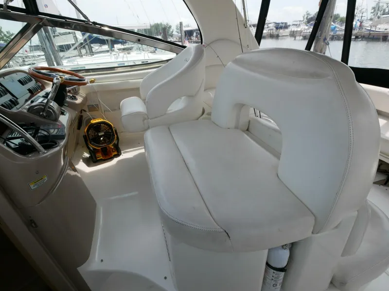 Slide: The Image of Sea Ray 360 Sundancer 2002 - 4778089