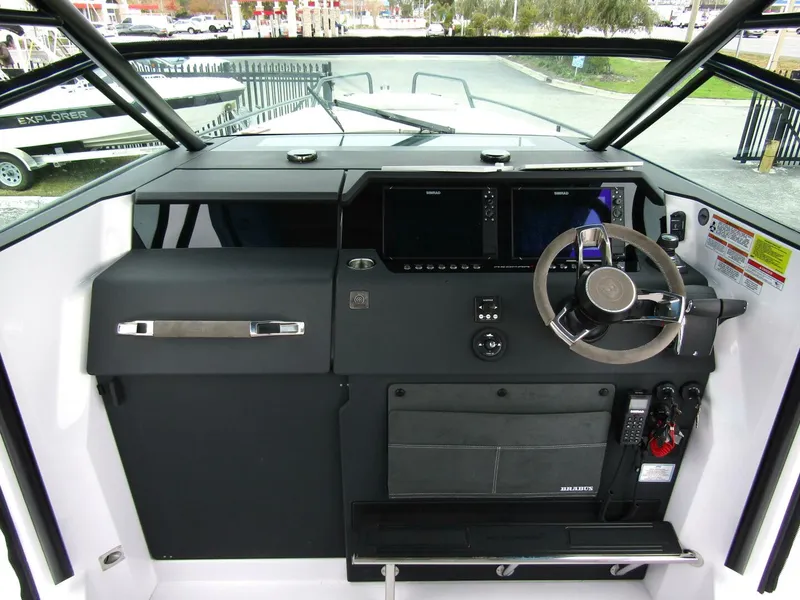 Slide: The Image of Axopar 37 Sun Top 2024 - 5283179