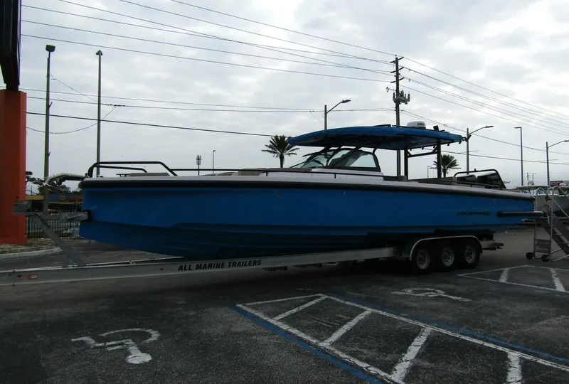 Slide: The Image of Axopar 37 Sun Top 2024 - 5283168